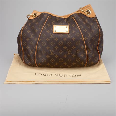 louis vuitton bags in paris price